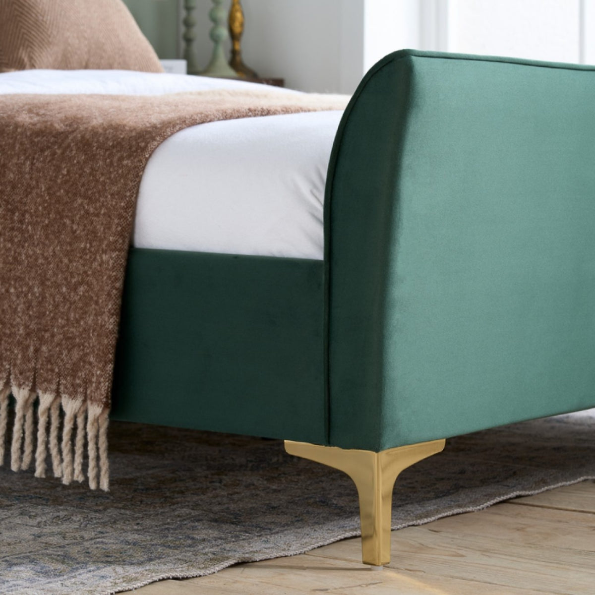 2026 Clover Fabric Bed - Green