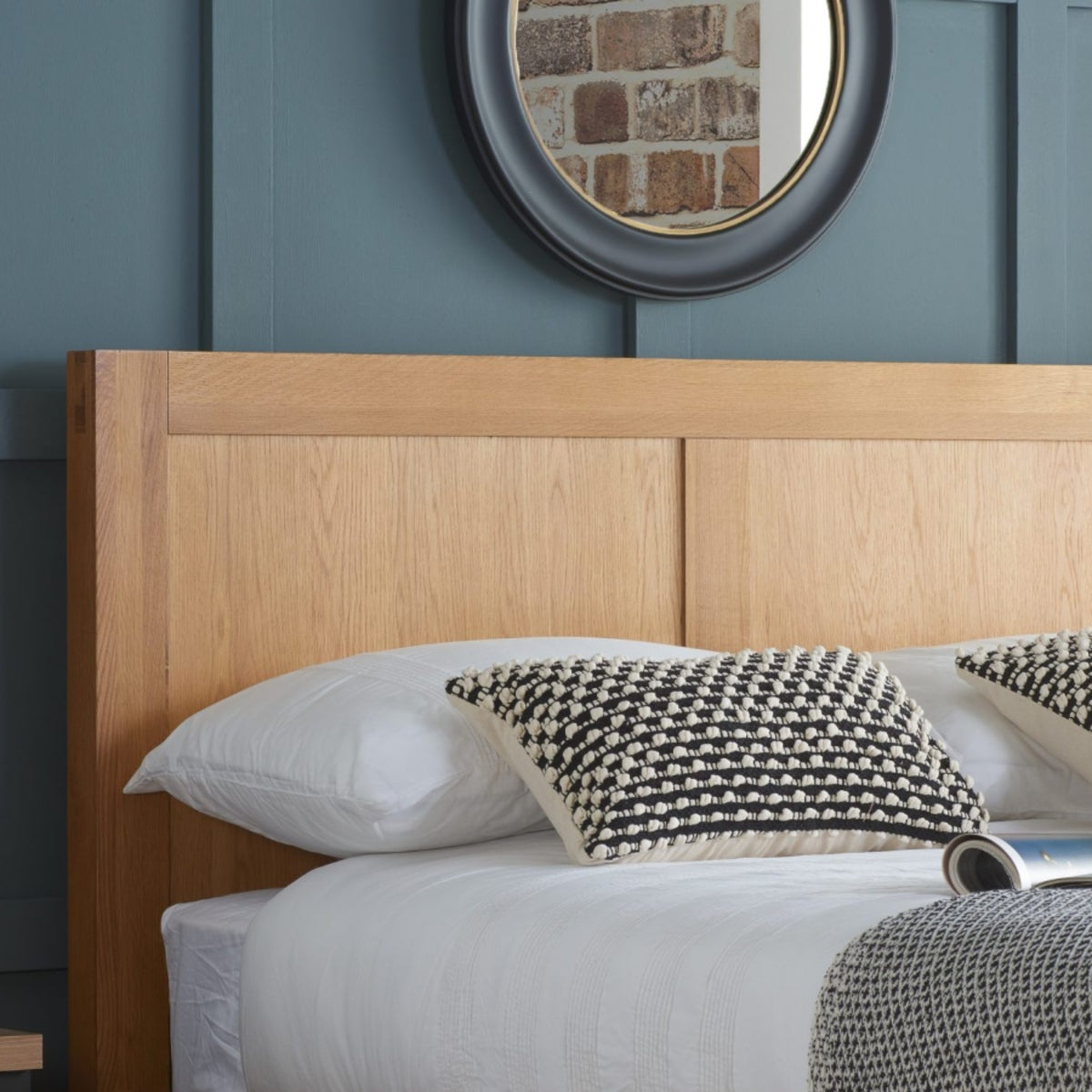 2026 Bellevue Bed - Oak