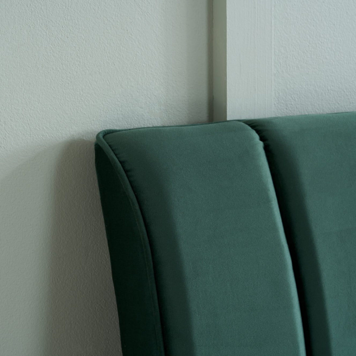 2026 Clover Fabric Bed - Green