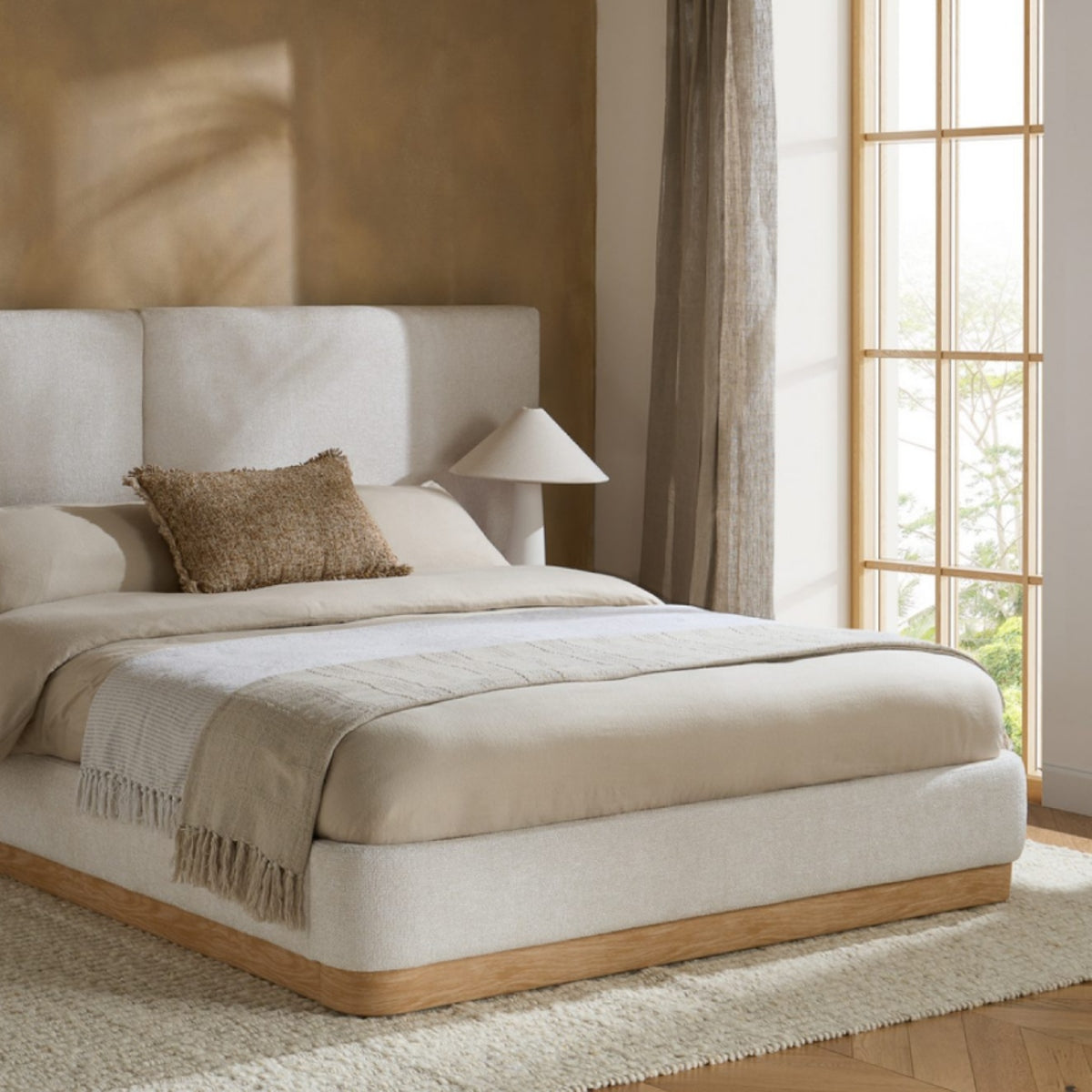 2026 Como Bed - White