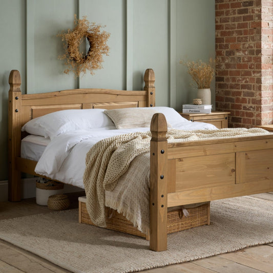 2026 Corona High End Bed - Pine