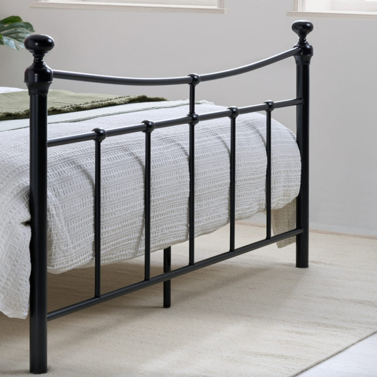 2026 Emily Bed - Black