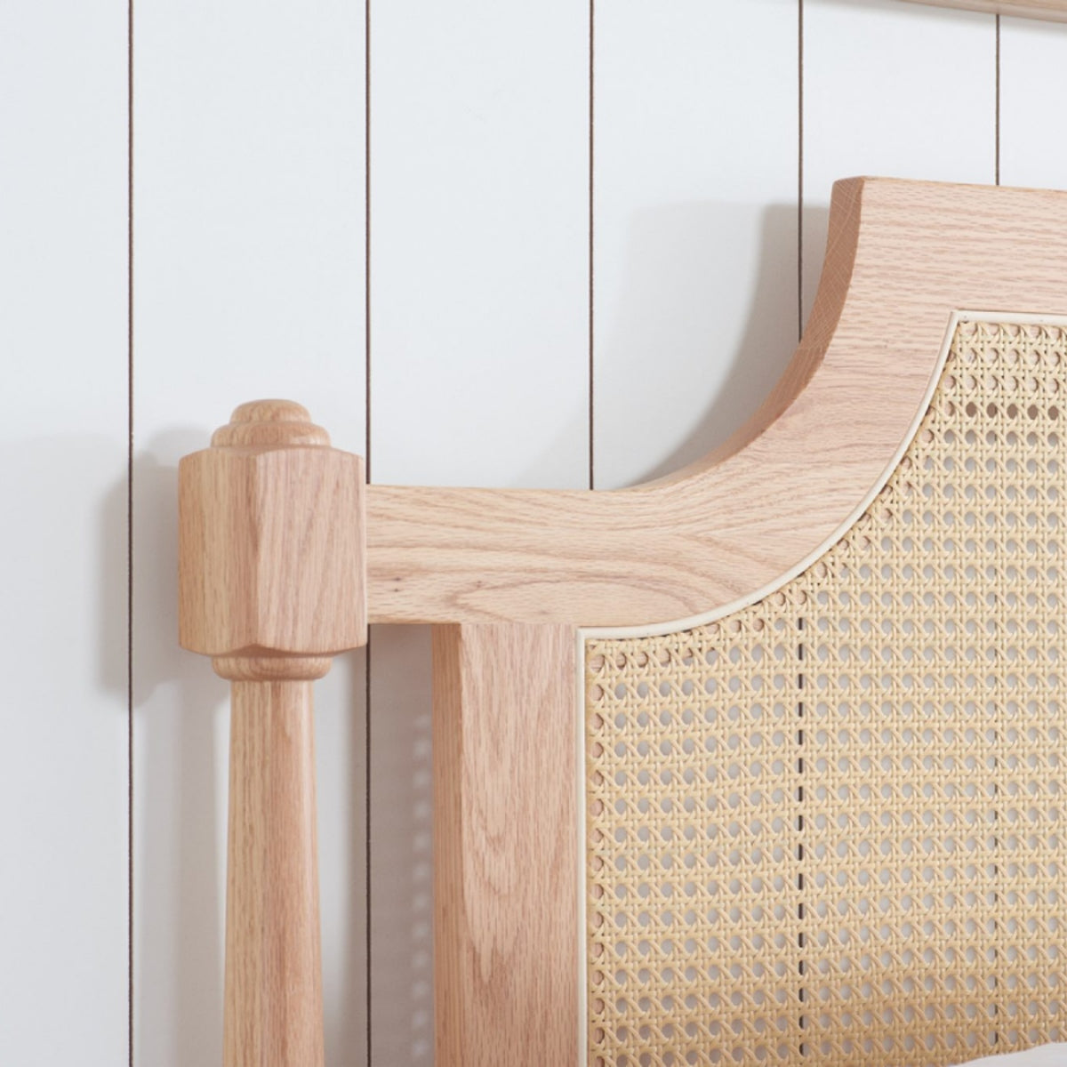 2026 Geneva Bed - Oak