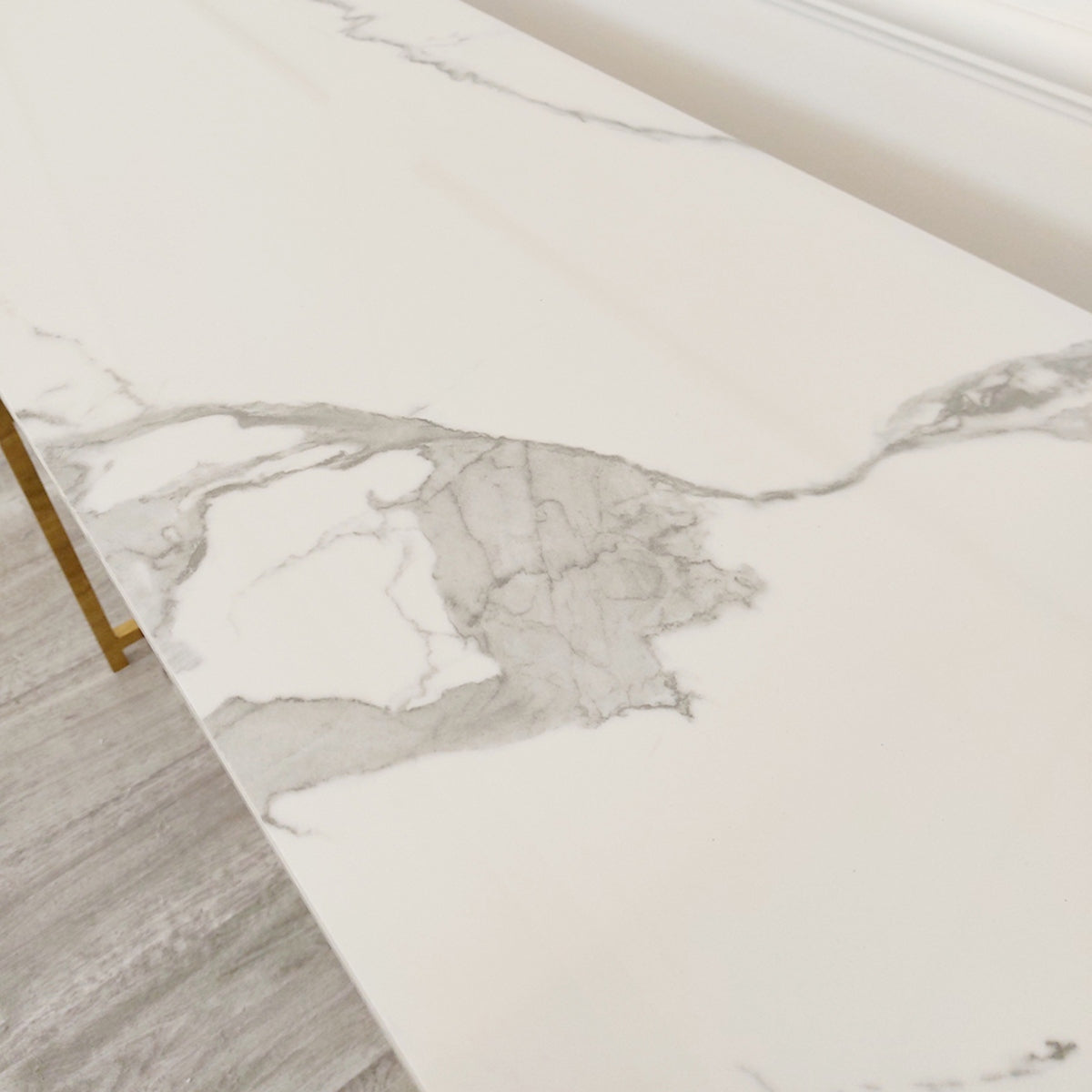 2026 Geo Gold Console Table with Polar White Sintered Top