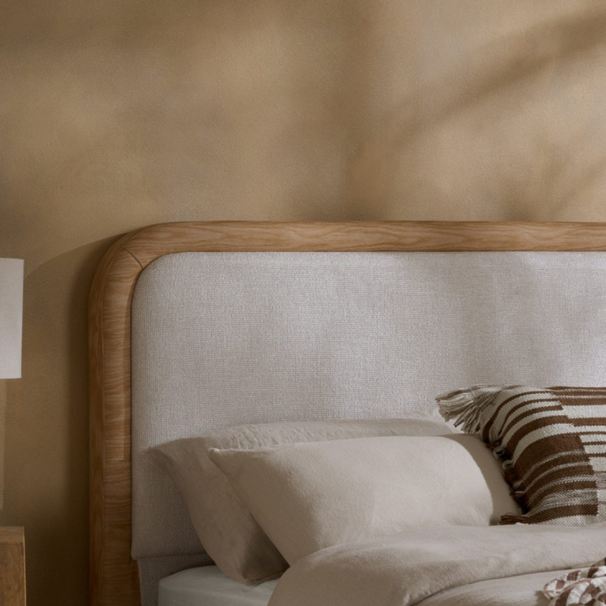 2026 Girona Bed White