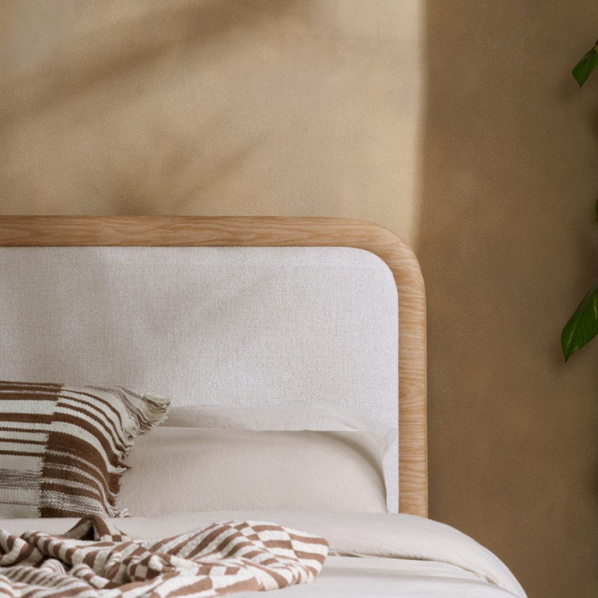2026 Girona Bed White