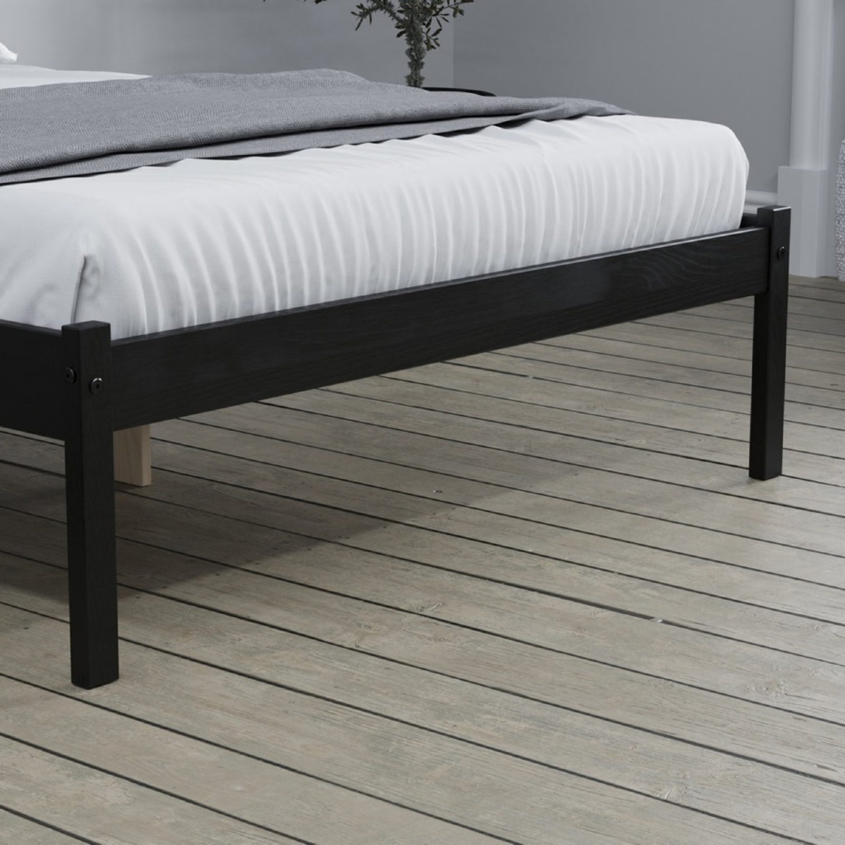 2026 Luka Bed Black - Pine