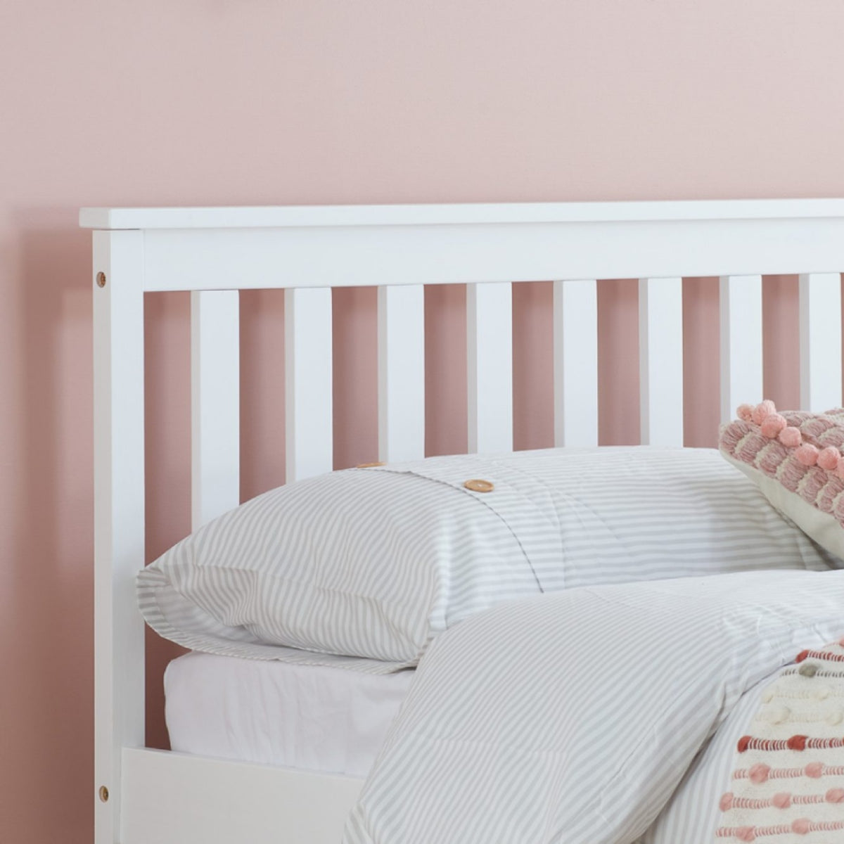 2026 Oxford Pine Bed - White