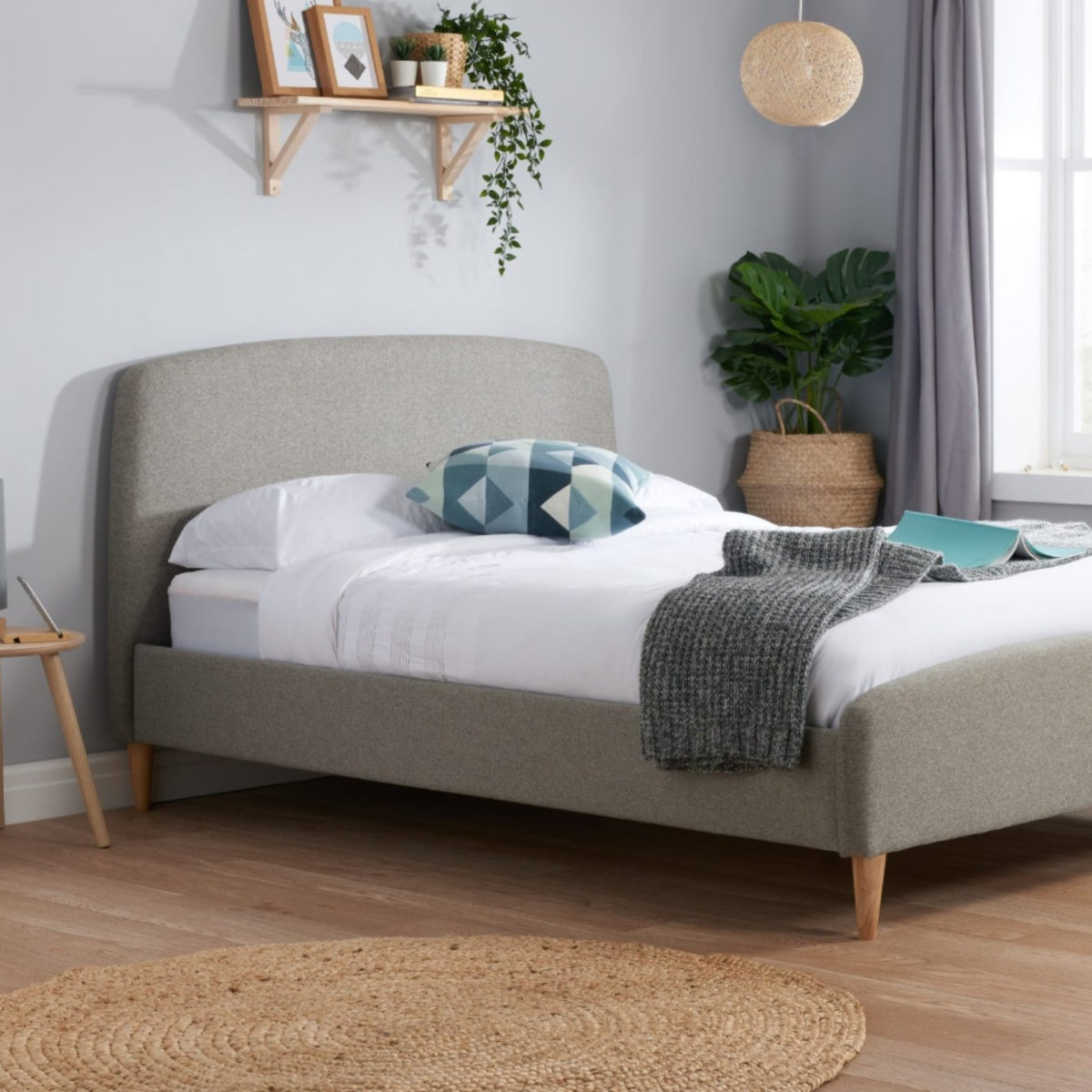 2026 Quebec Bed - Grey