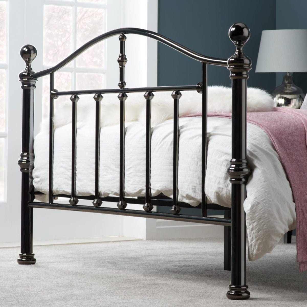 2026 Victoria Bed - Black Nickel