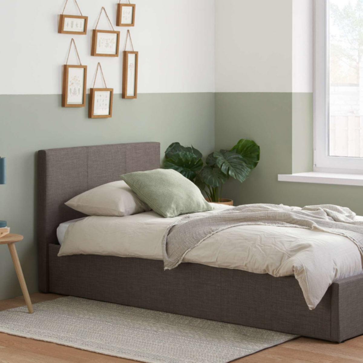 2026 Berlin Fabric Ottoman - Grey