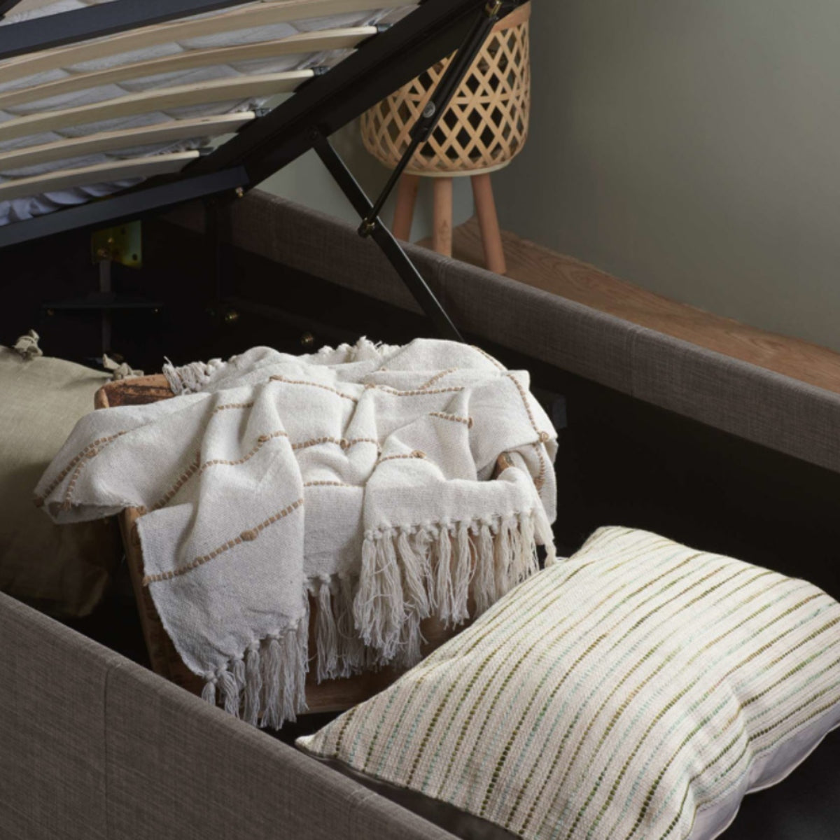 2026 Berlin Fabric Ottoman - Grey