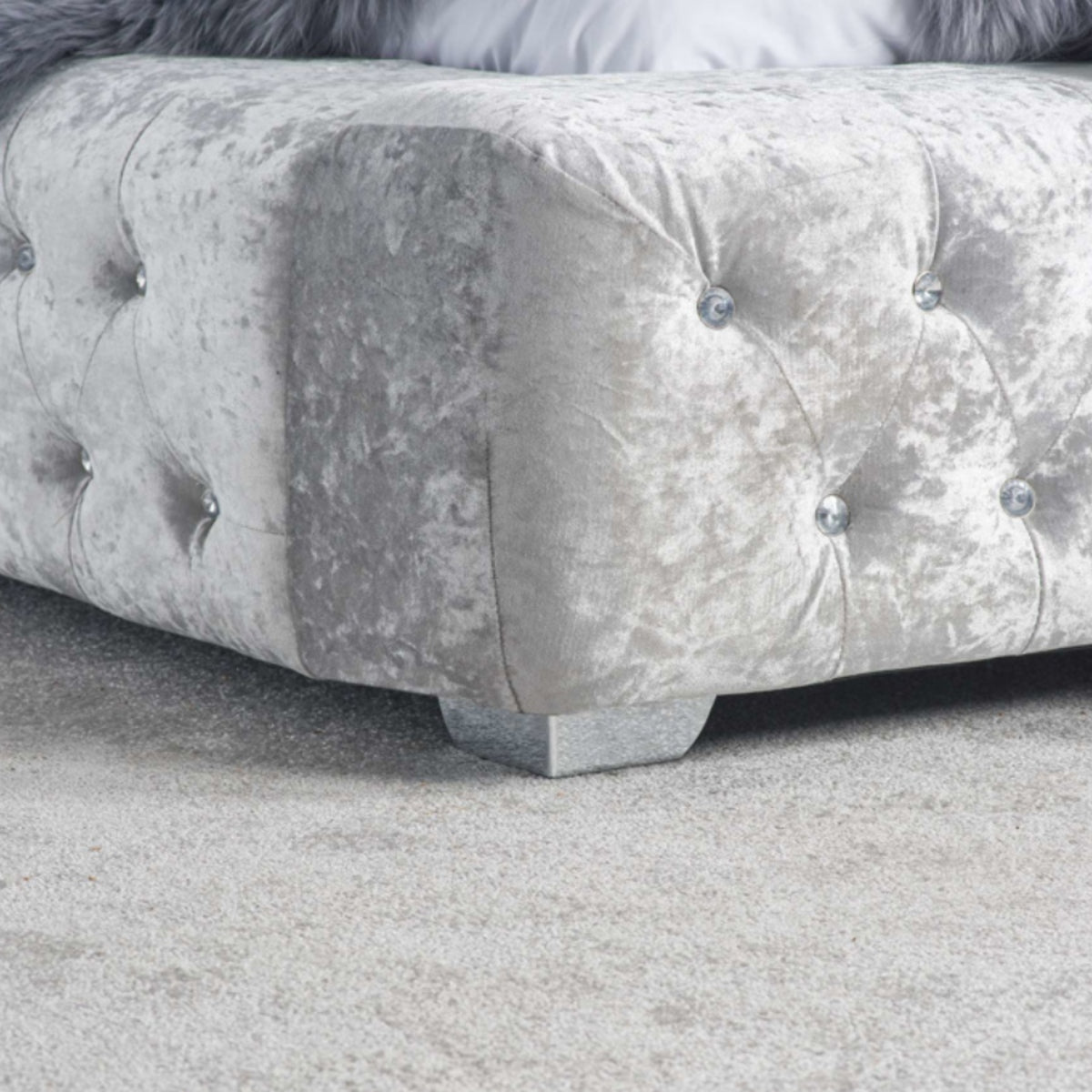 2026 Grande Fabric Bed - Steel Crushed Velvet