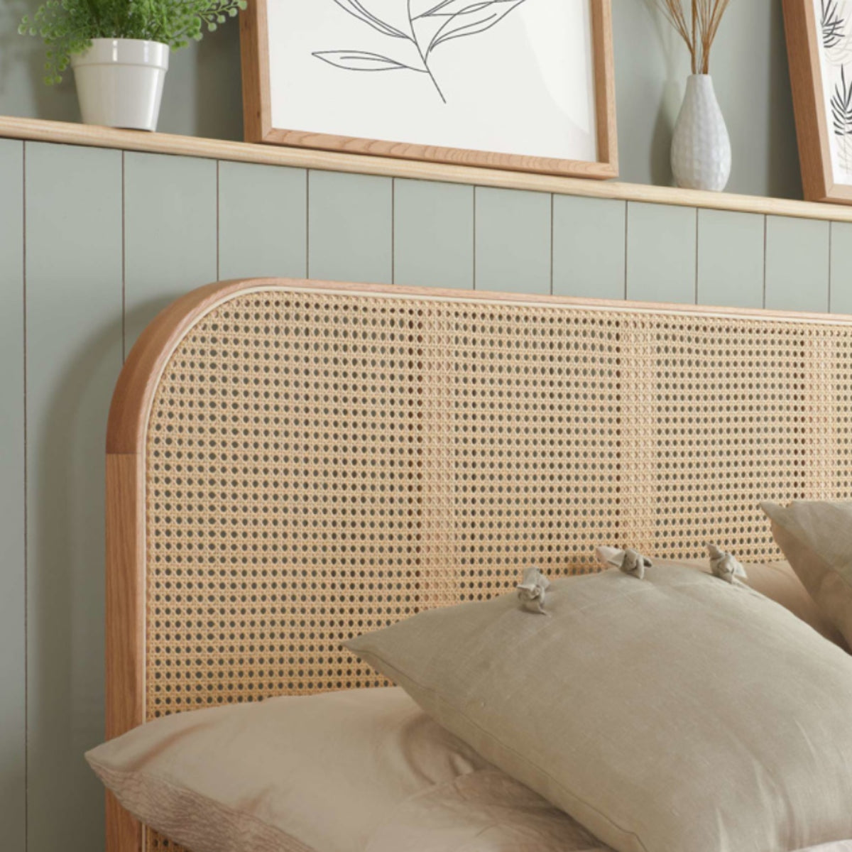2026 Margot Rattan Bed - Oak